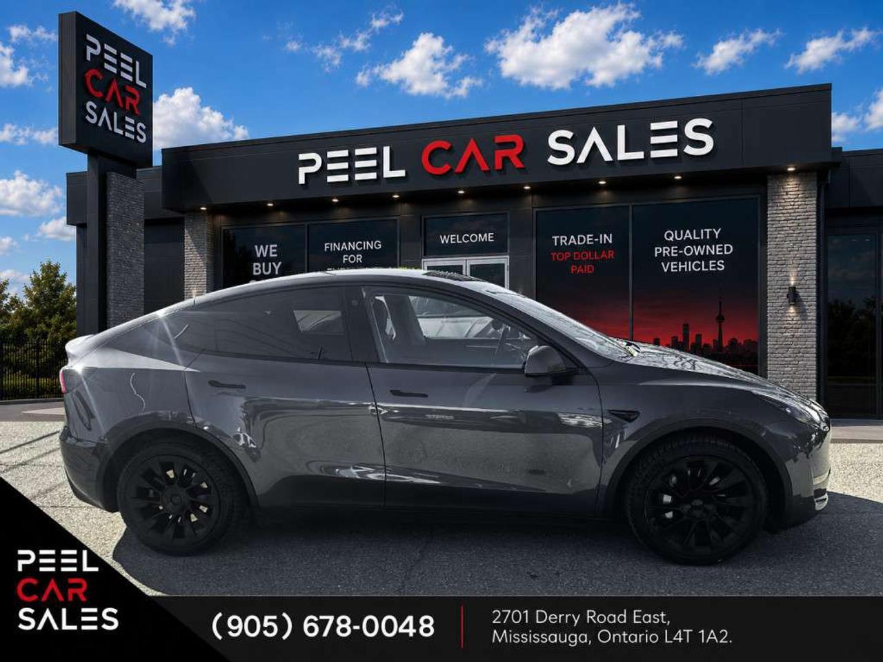 2023 Tesla Model Y Long Range AWD One-Owner. Photo4