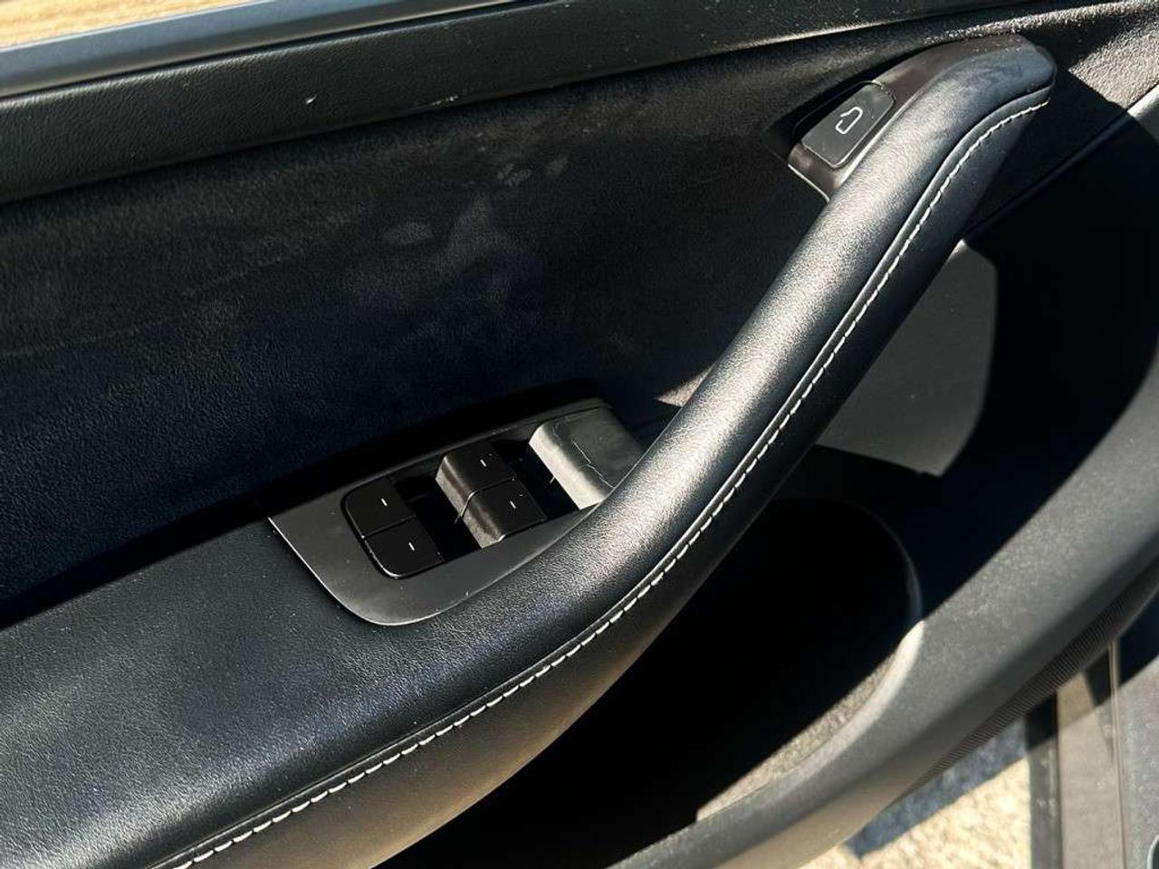 2023 Tesla Model Y Long Range AWD One-Owner. Photo