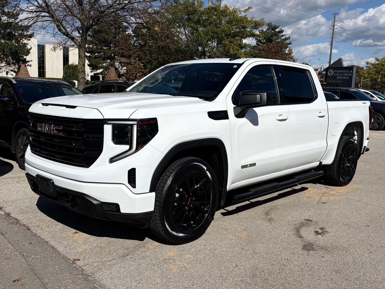 2022 GMC Sierra 1500 ELEVATION, BRAND NEW TIRES, BRAND NEW BRAKES Photo