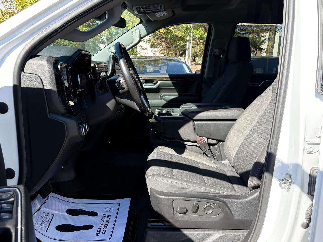 2022 GMC Sierra 1500 ELEVATION, BRAND NEW TIRES, BRAND NEW BRAKES Photo