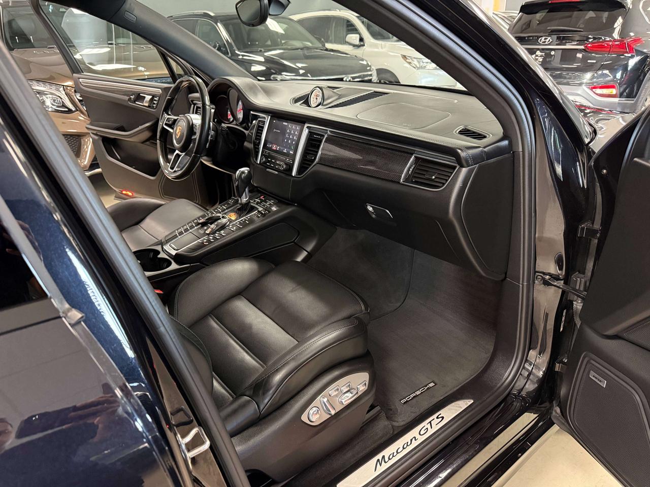 2018 Porsche Macan GTS Photo