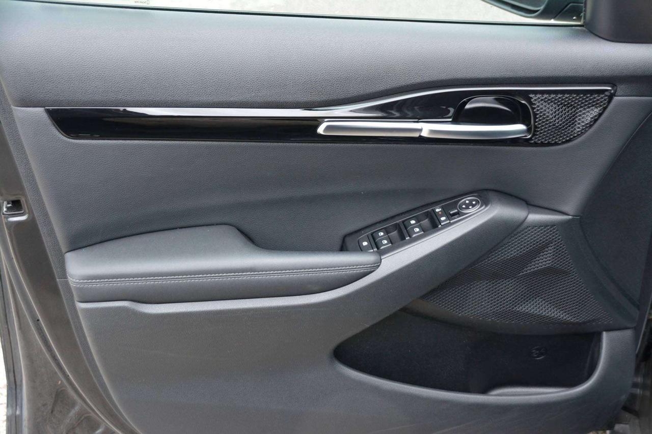 2024 Kia Seltos EX Photo