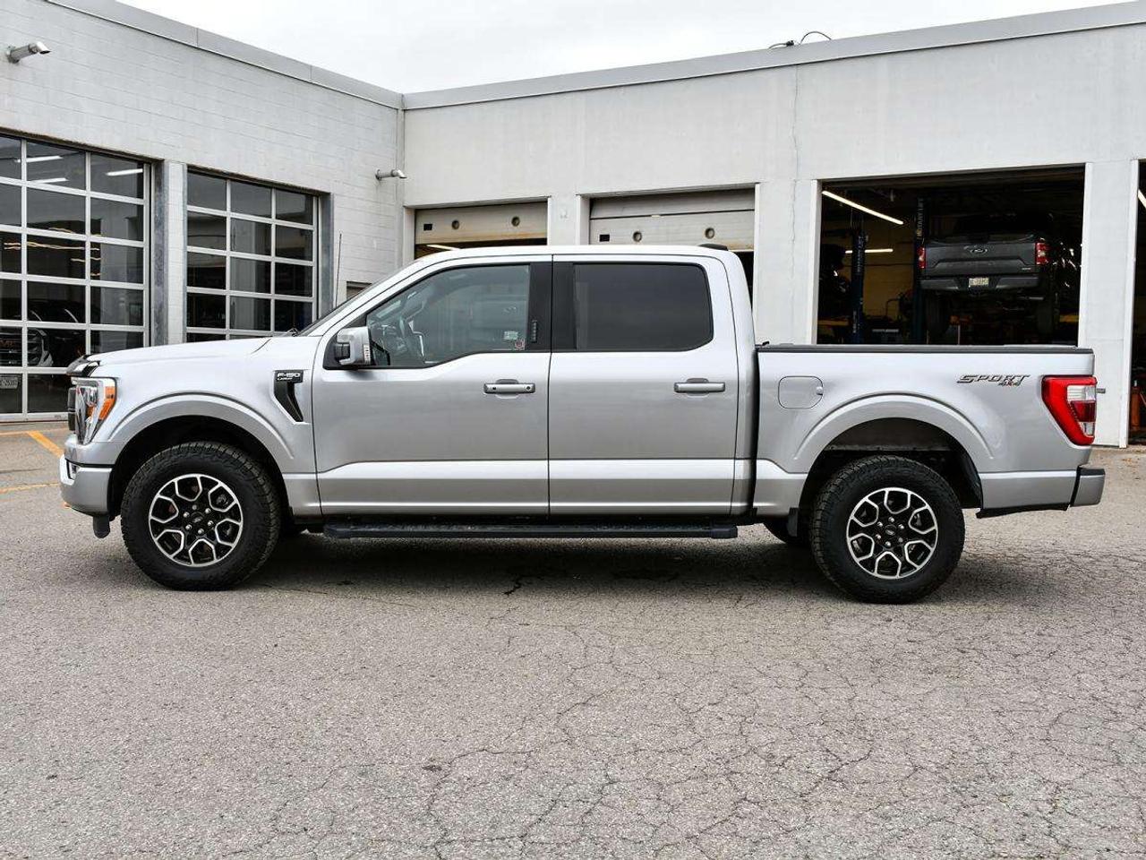 2022 Ford F-150 LARIAT 4X4   ONE OWNER   NO ACCIDENTS Photo