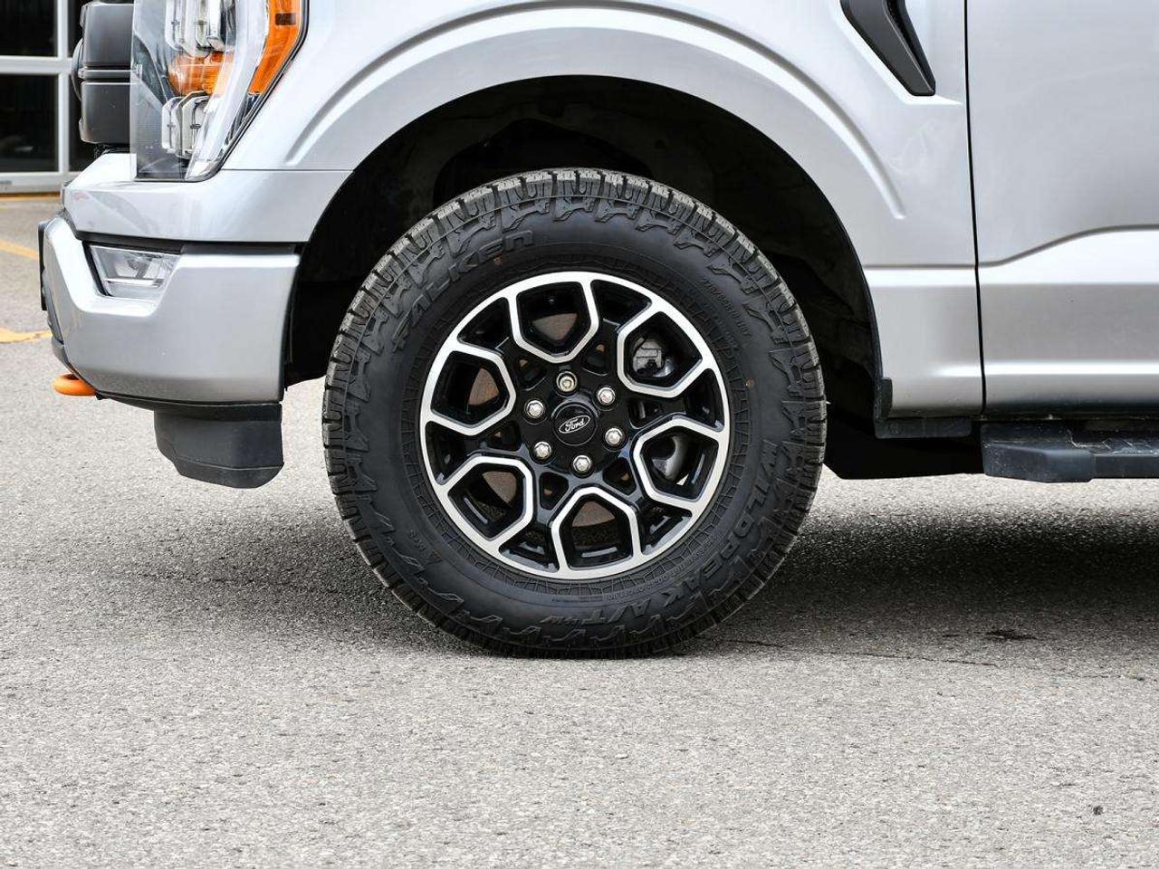 2022 Ford F-150 LARIAT 4X4   ONE OWNER   NO ACCIDENTS Photo