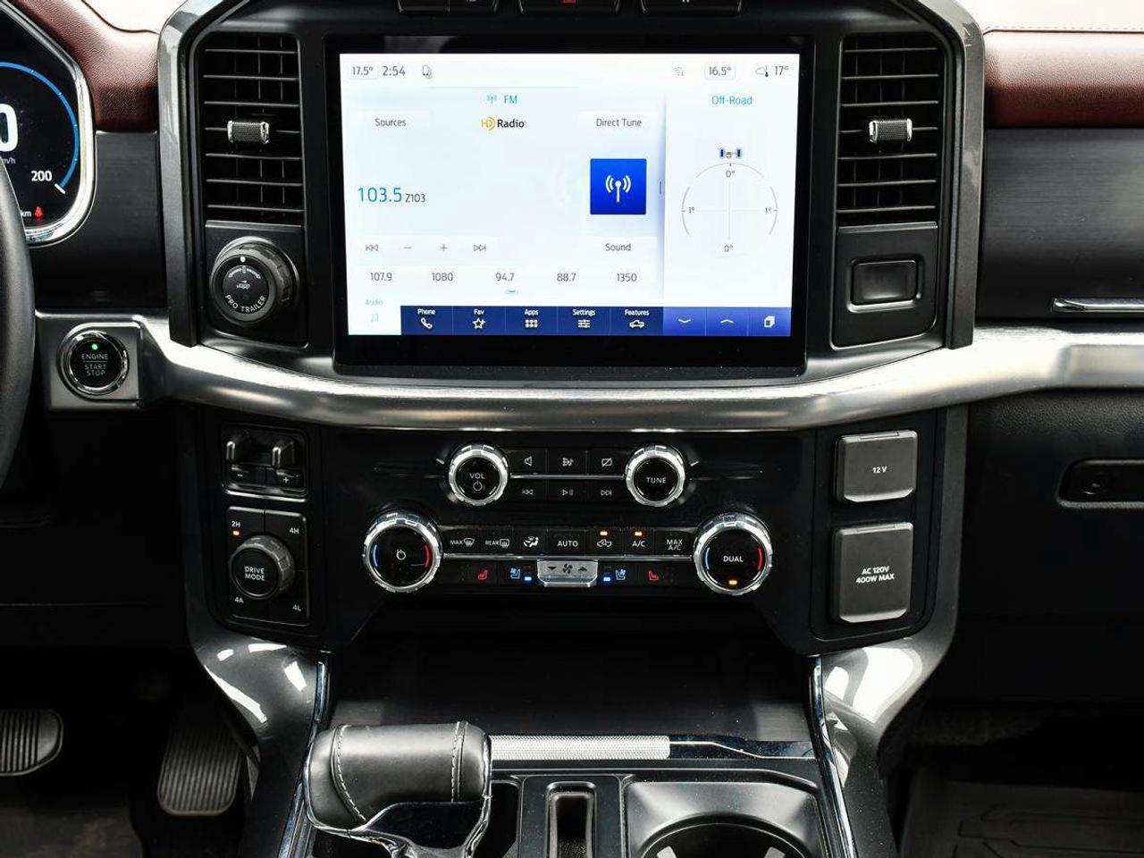 2022 Ford F-150 LARIAT 4X4   ONE OWNER   NO ACCIDENTS Photo
