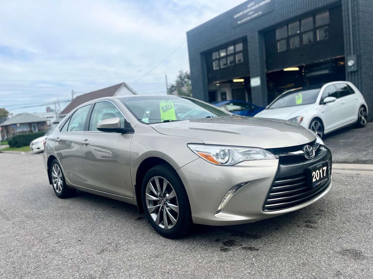 2017 Toyota Camry XLE LEATHER CERTIFIED Photo