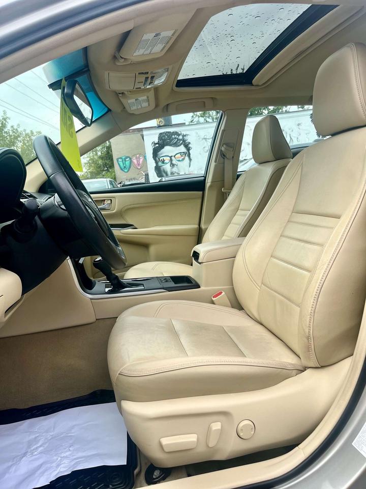 2017 Toyota Camry XLE LEATHER CERTIFIED Photo