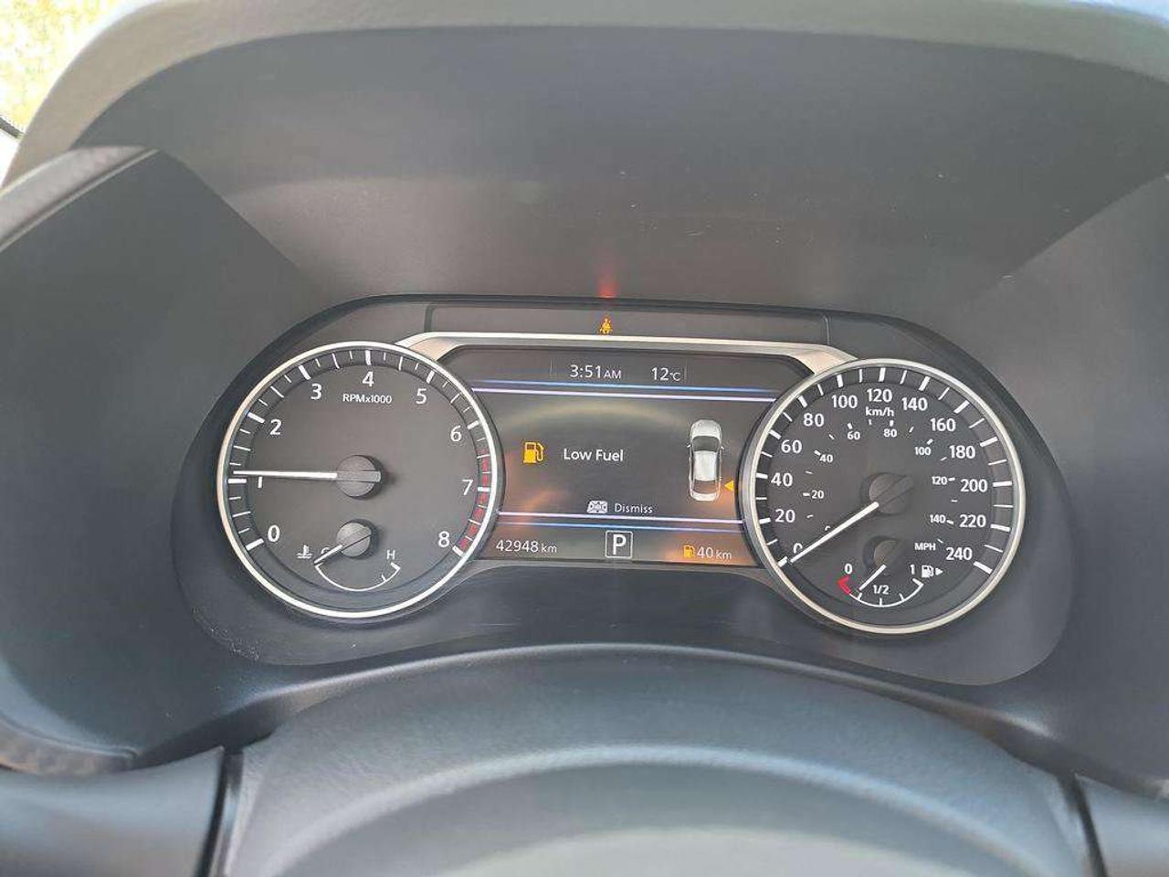 2024 Nissan Sentra SV Photo