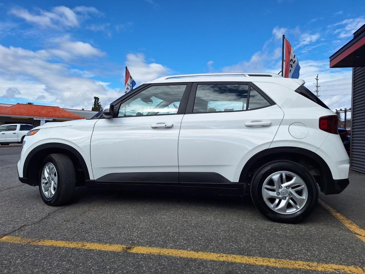 2025 Hyundai Venue Preferred IVT Photo