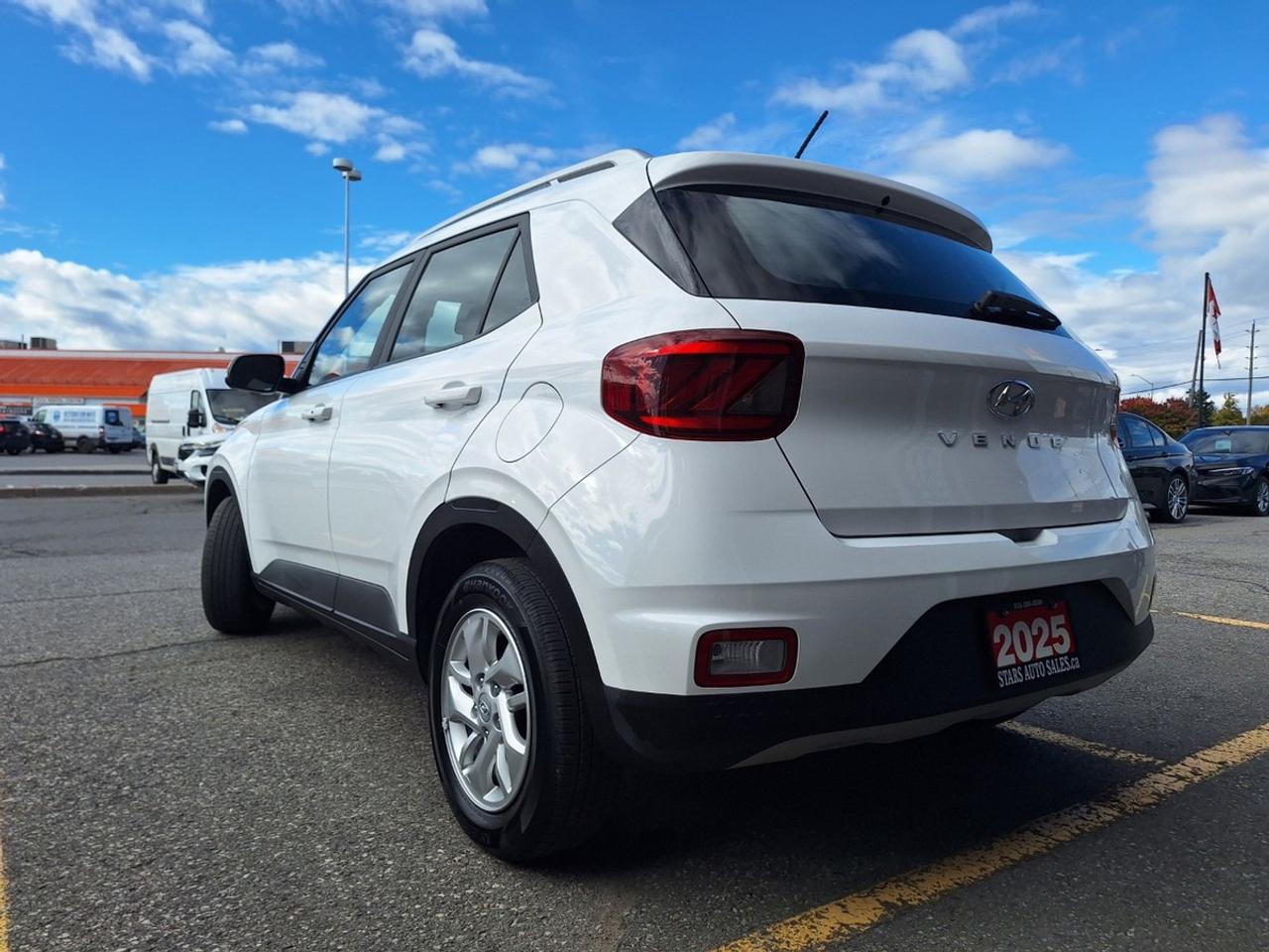 2025 Hyundai Venue Preferred IVT Photo
