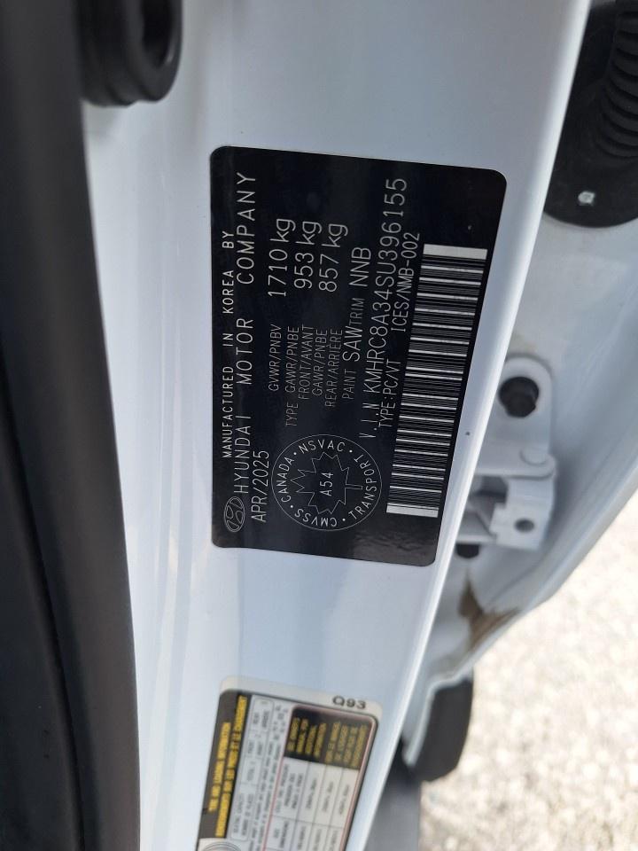 2025 Hyundai Venue Preferred IVT Photo