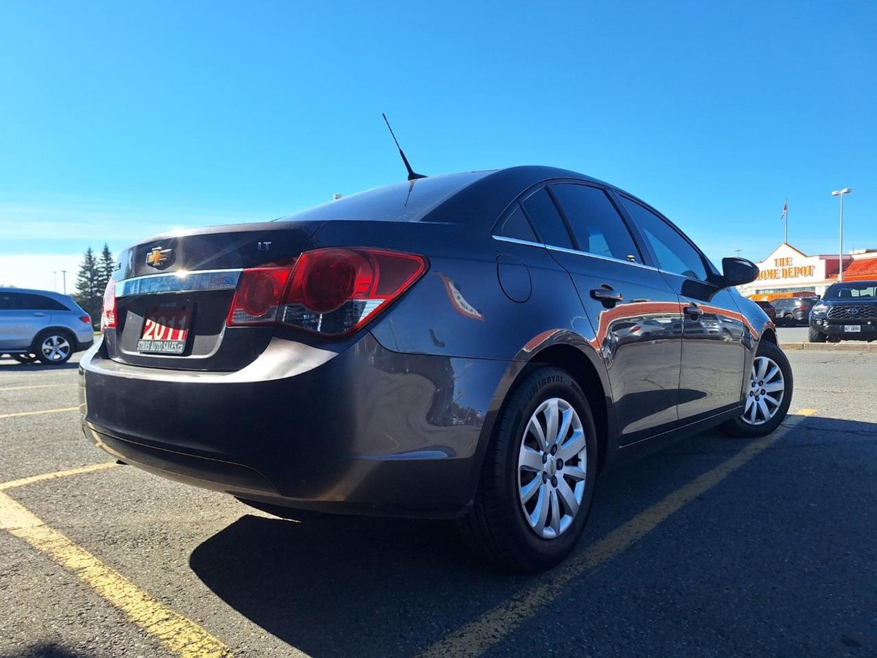 2011 Chevrolet Cruze 4dr Sdn LT Turbo w/1SA Photo