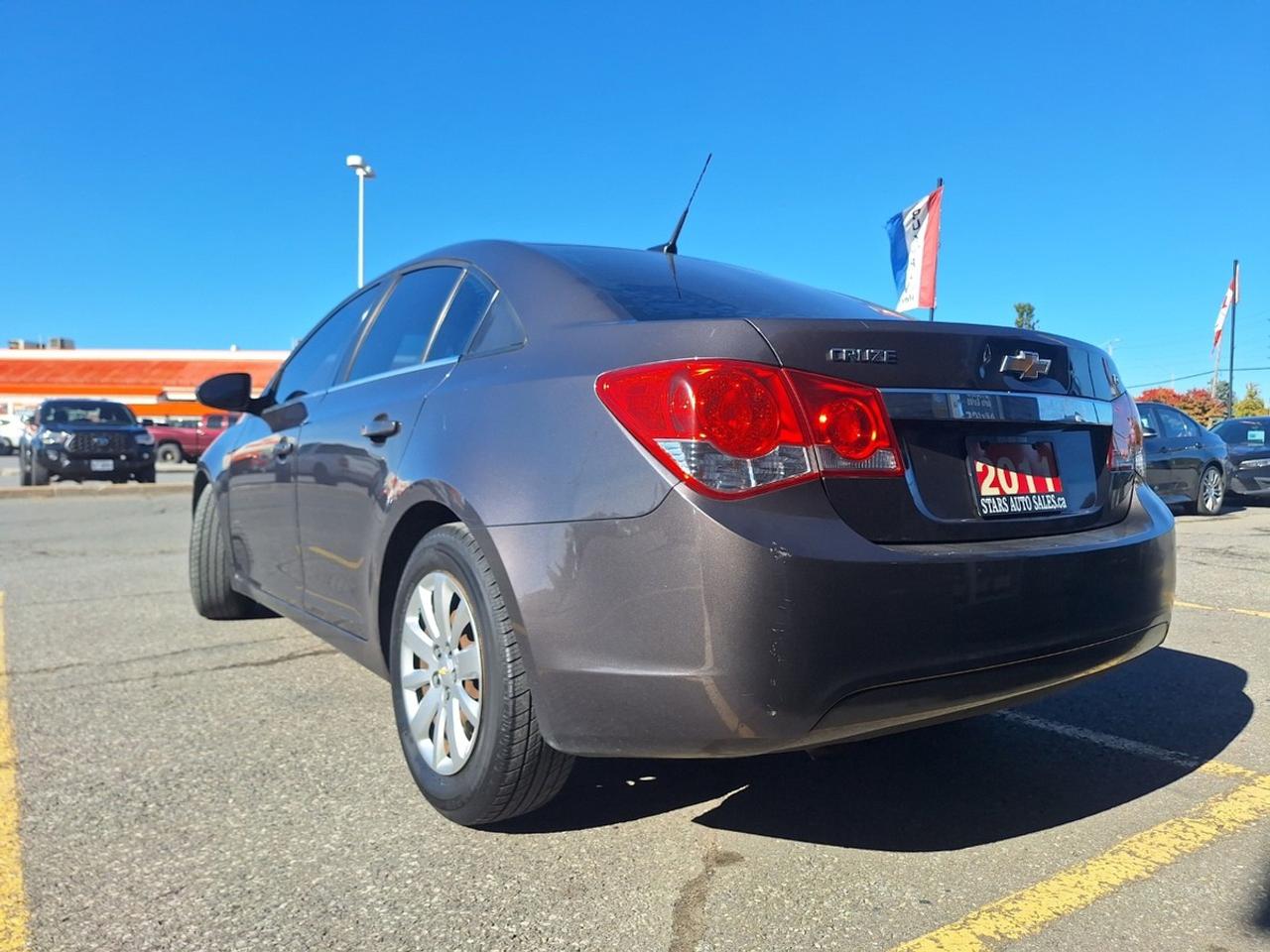 2011 Chevrolet Cruze 4dr Sdn LT Turbo w/1SA Photo