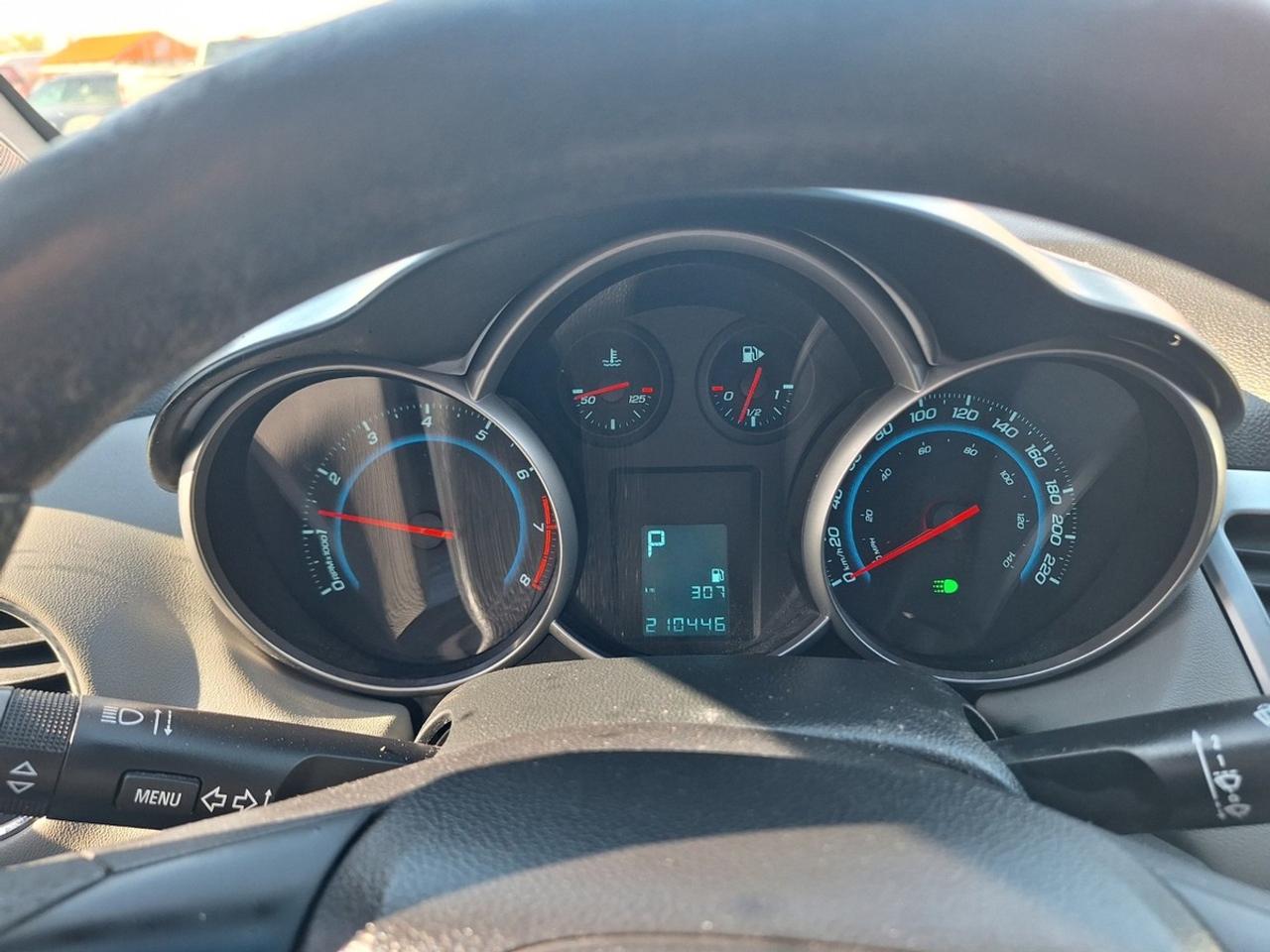 2011 Chevrolet Cruze 4dr Sdn LT Turbo w/1SA Photo
