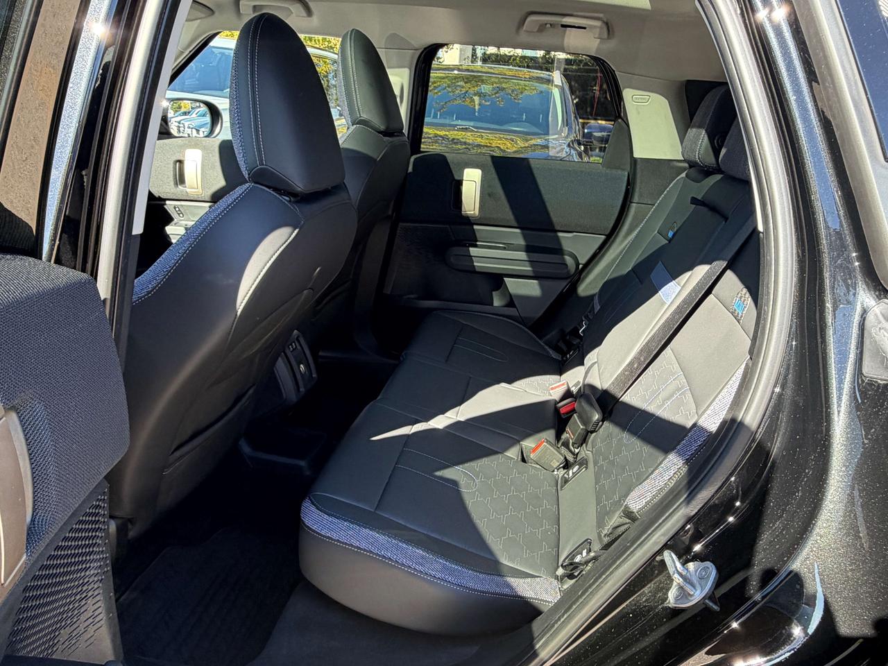 2025 MINI Countryman PREMIER +, DRIVING ASSISTANT PLUS, HEADS UP,360CAM Photo