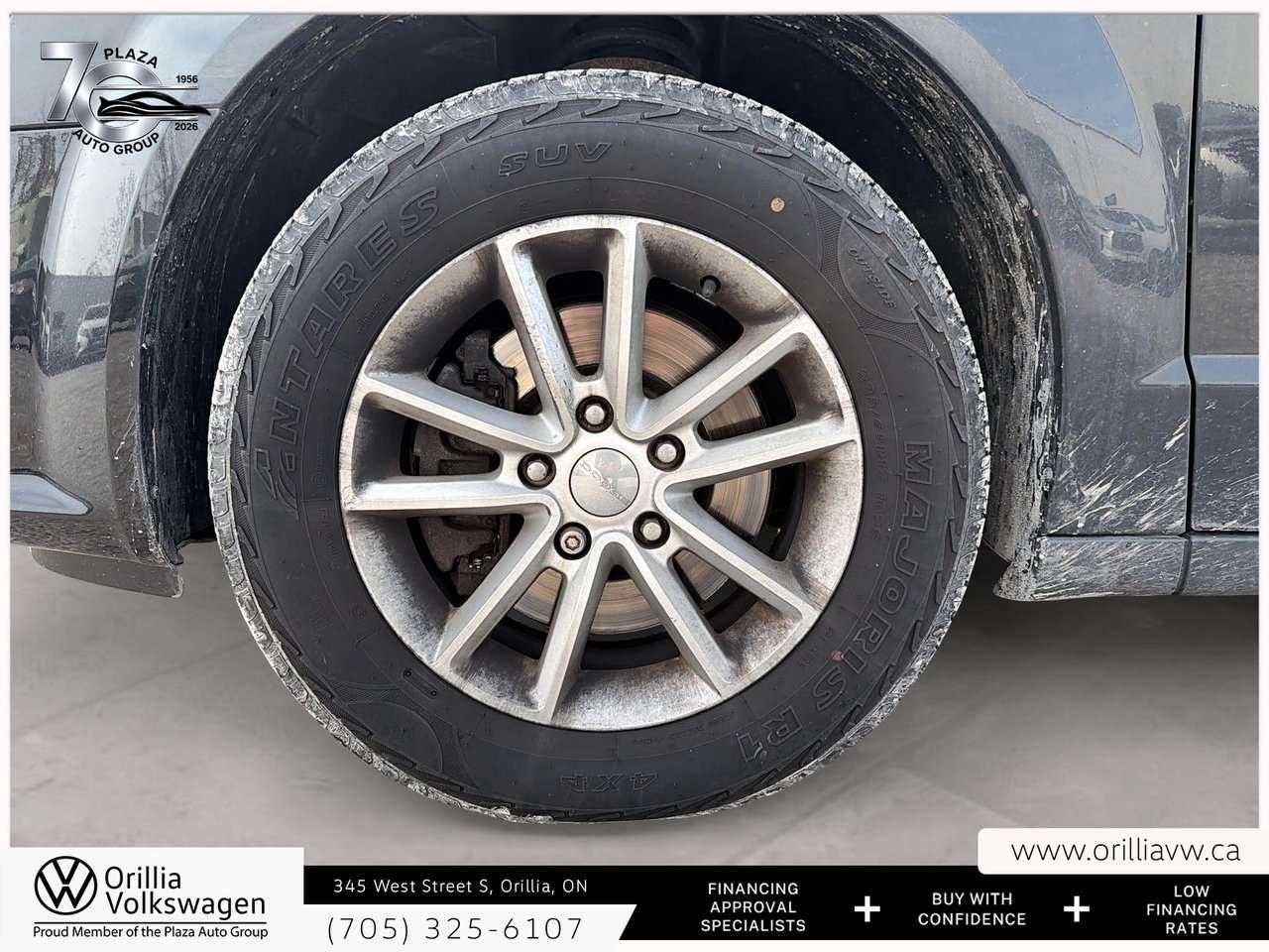 2020 Dodge Grand Caravan Premium Plus Power Sliding Doors   Heated Seats   Navigation / Photo4