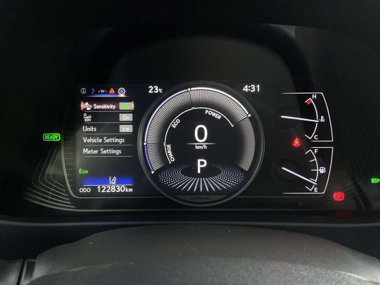2019 Lexus UX 250H AWD - LEATHER! BACK-UP CAM! BSM! SUNROOF! Photo