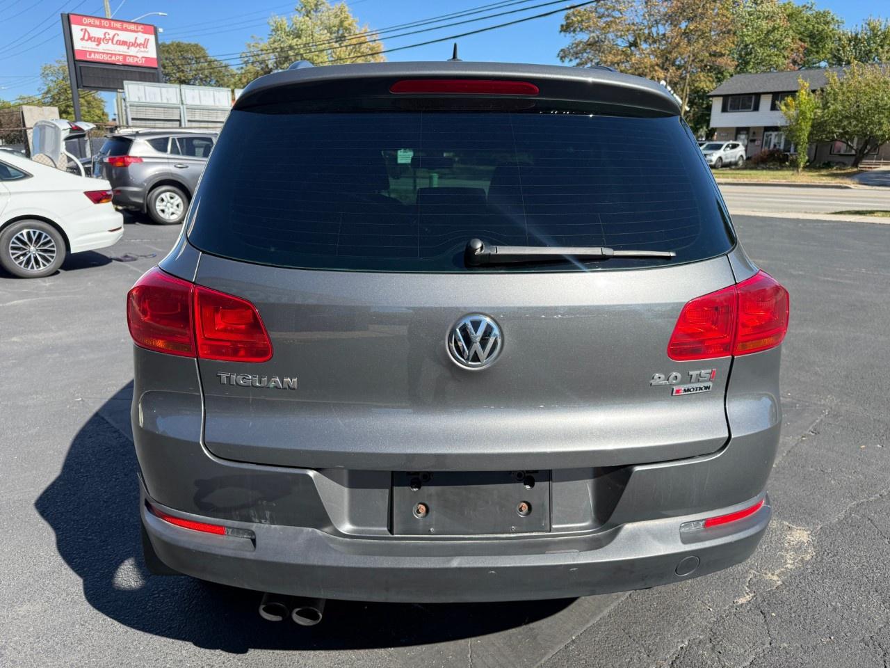 2016 Volkswagen Tiguan 4MOTION 4dr Auto Comfortline Photo