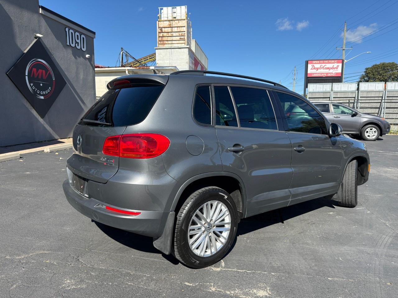 2016 Volkswagen Tiguan 4MOTION 4dr Auto Comfortline Photo