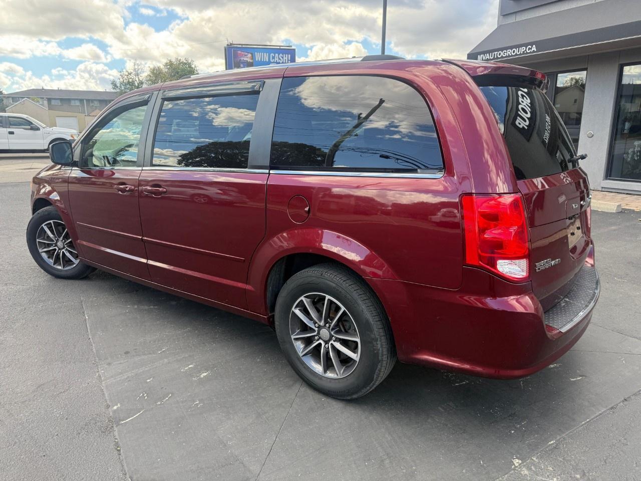 2017 Dodge Grand Caravan 4DR WGN SXT PREMIUM PLUS Photo