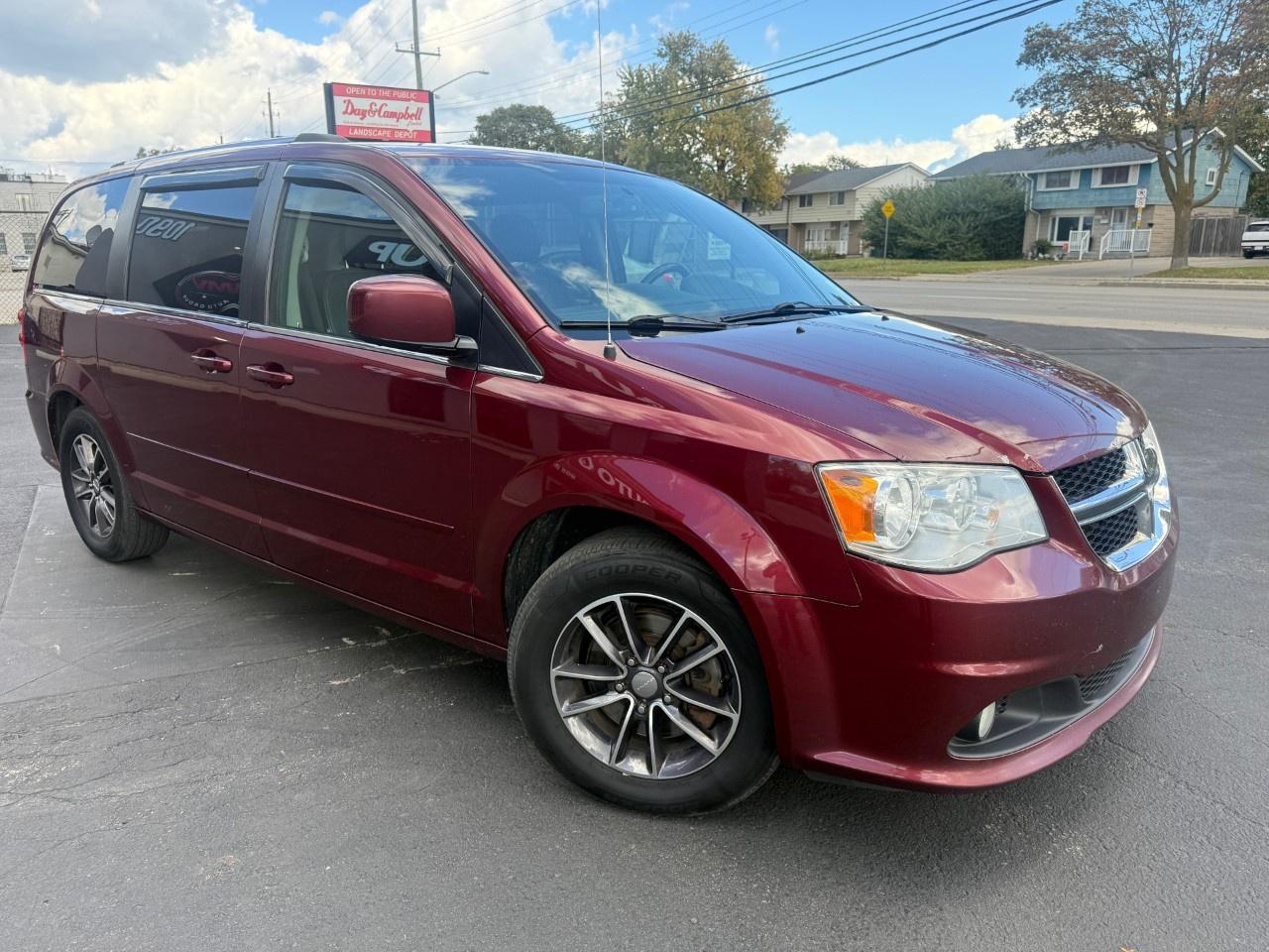2017 Dodge Grand Caravan 4DR WGN SXT PREMIUM PLUS Photo
