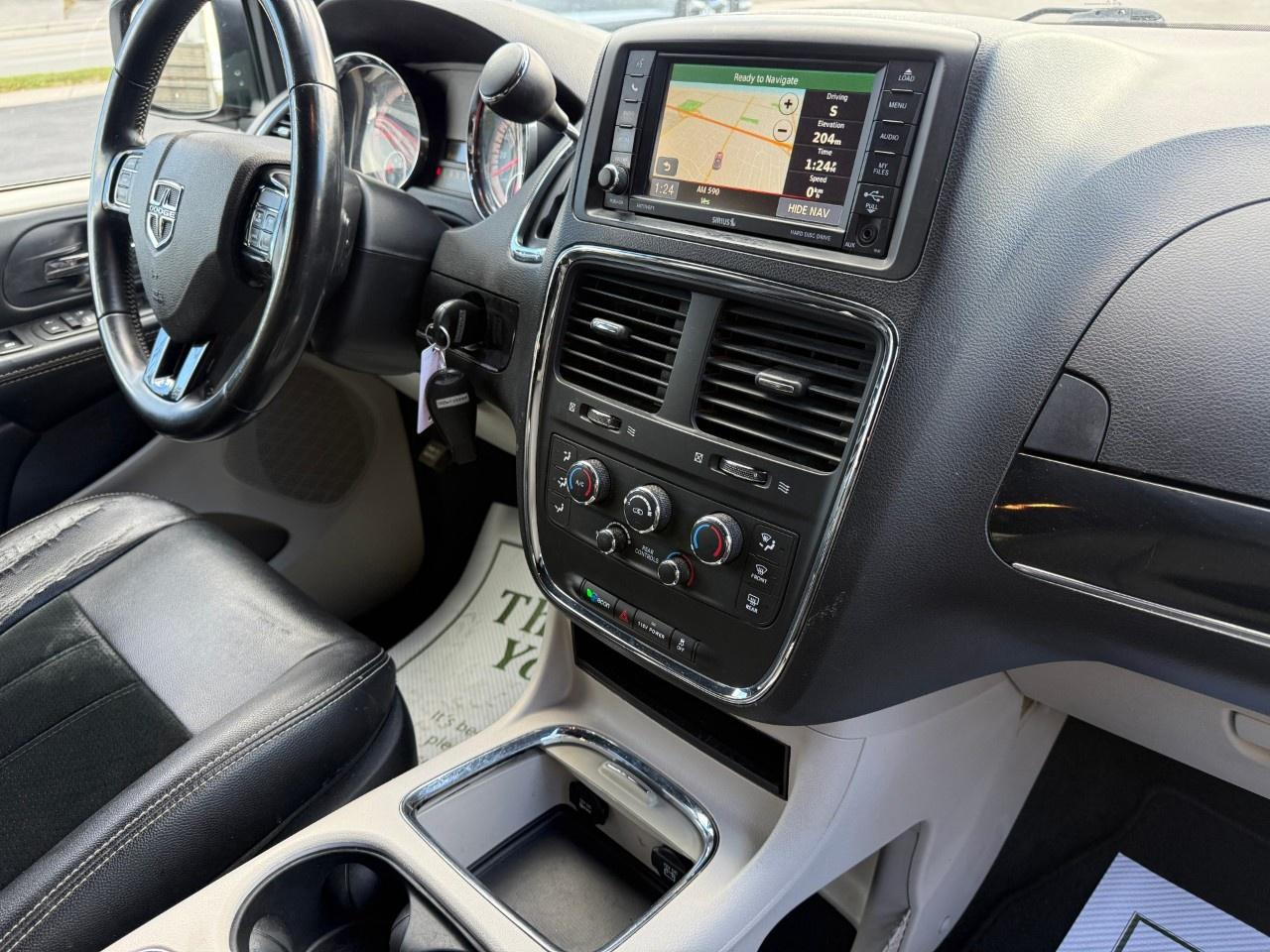 2017 Dodge Grand Caravan 4DR WGN SXT PREMIUM PLUS Photo