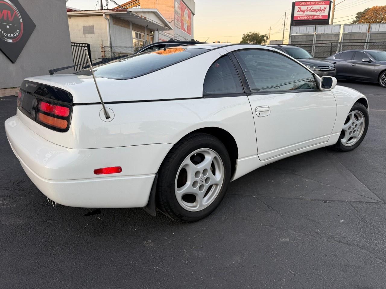 1992 Nissan Z  Photo