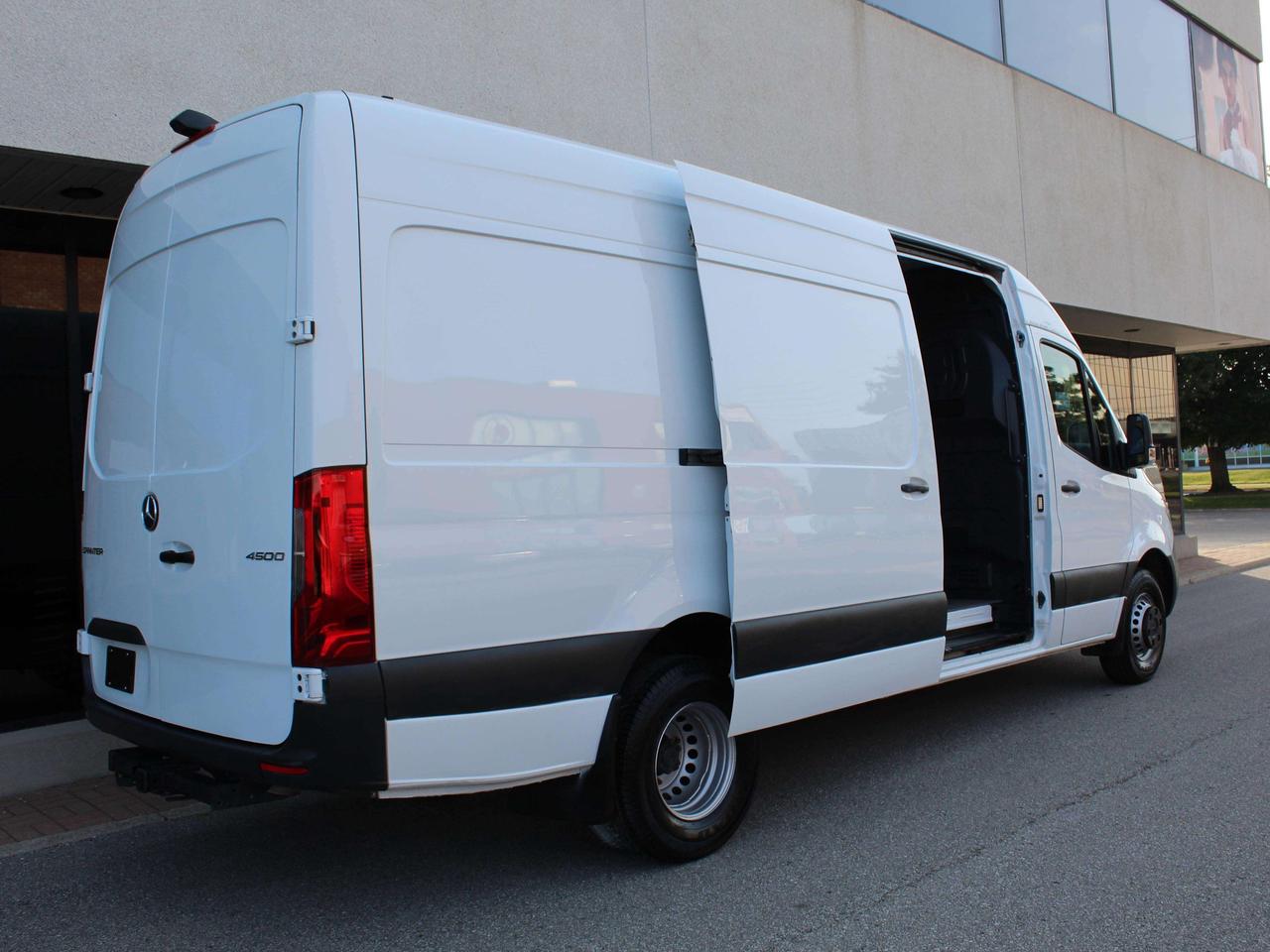 2024 Mercedes-Benz Sprinter 4500 - "DUALLYS" - "HEAVY DUTY" 170" FULL SIZE" Photo