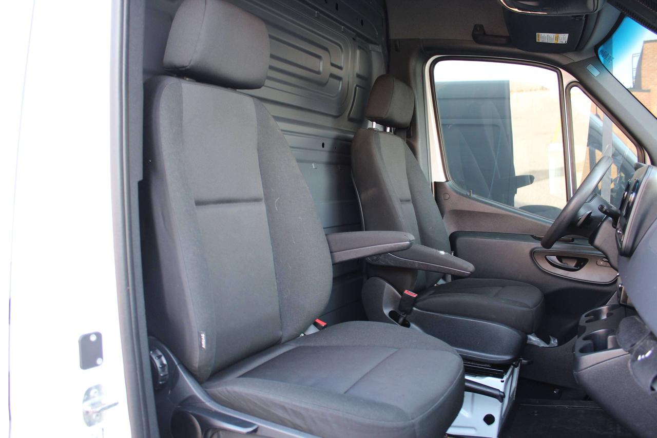 2024 Mercedes-Benz Sprinter 4500 - "DUALLYS" - "HEAVY DUTY" 170" FULL SIZE" Photo
