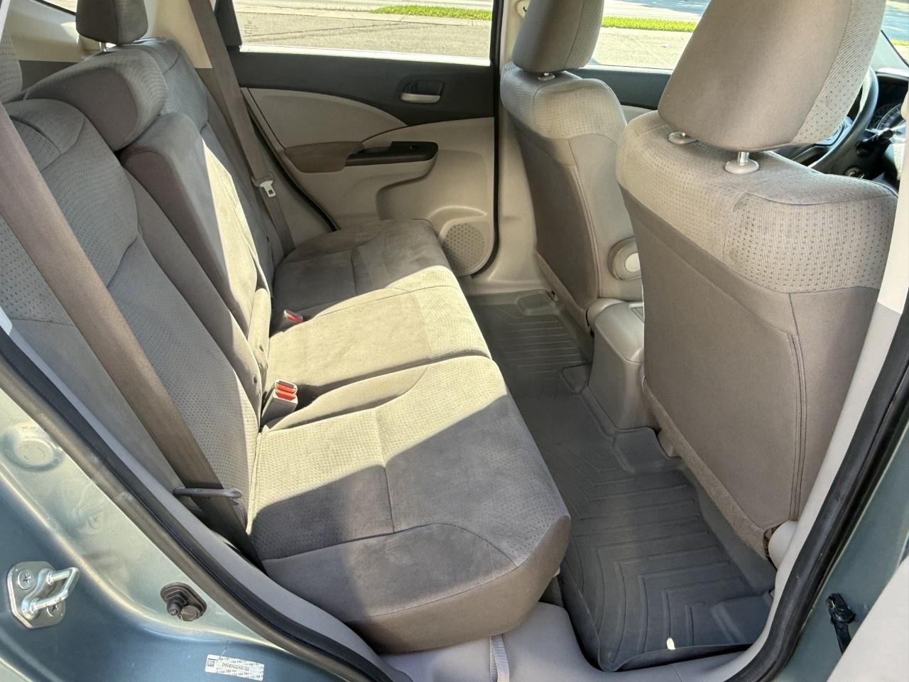 2013 Honda CR-V 2WD LX Photo