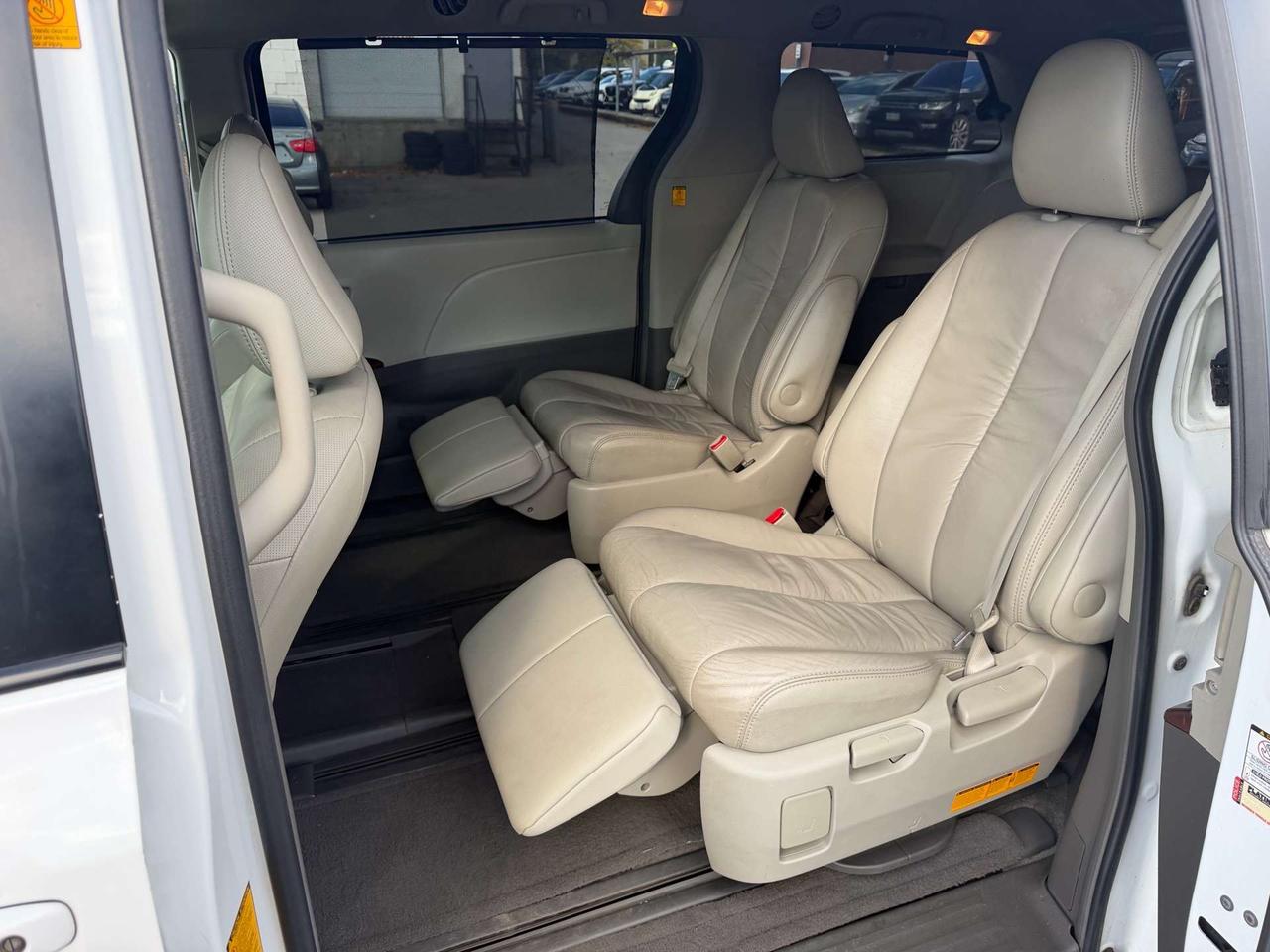 2011 Toyota Sienna XLE ~ LEATHER ~ SUNROOF ~ PWR DOORS ~ CERTIFIED Photo
