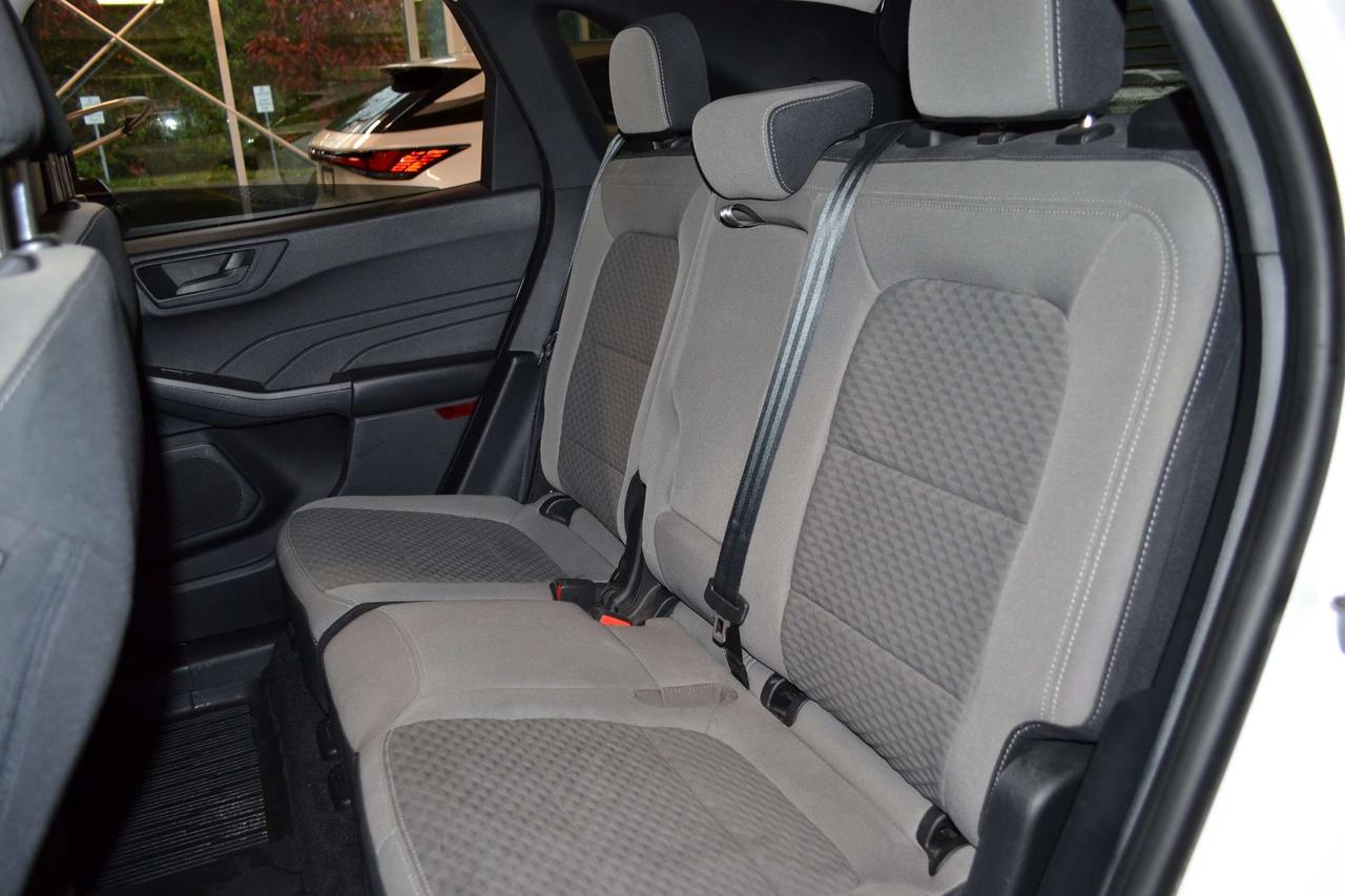 2022 Ford Escape SE Hybrid Photo