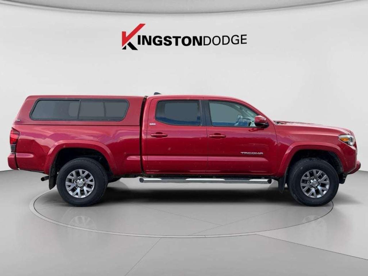 2018 Toyota Tacoma SR5 4WD Photo