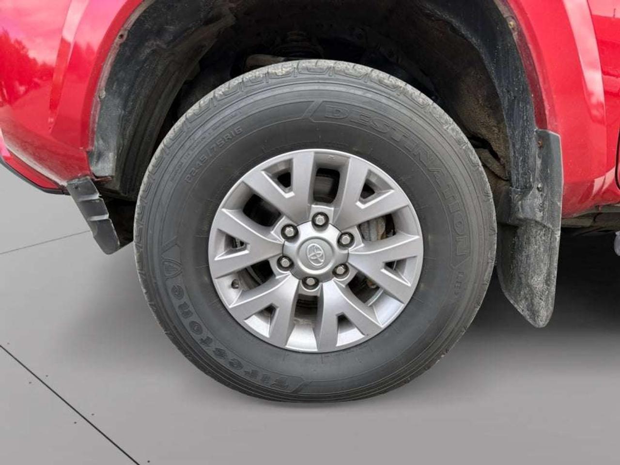 2018 Toyota Tacoma SR5 4WD Photo