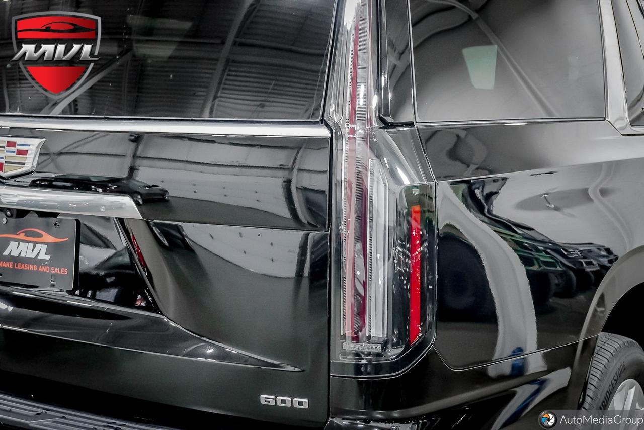 2026 Cadillac Escalade ESV Base 4dr 4x4 Photo