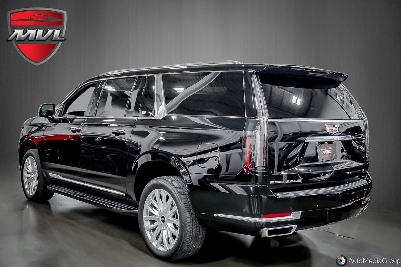 2026 Cadillac Escalade ESV Base 4dr 4x4 Photo