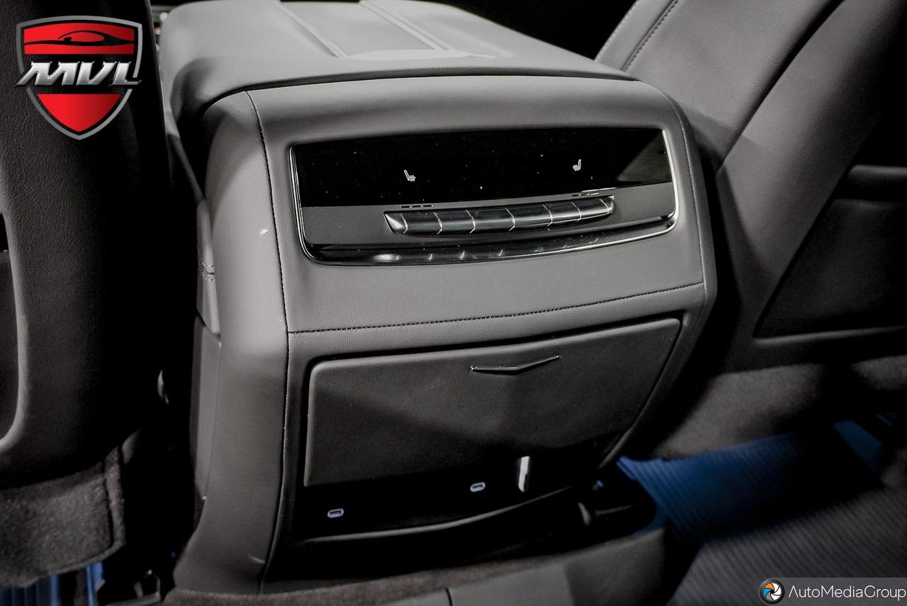 2026 Cadillac Escalade ESV Base 4dr 4x4 Photo