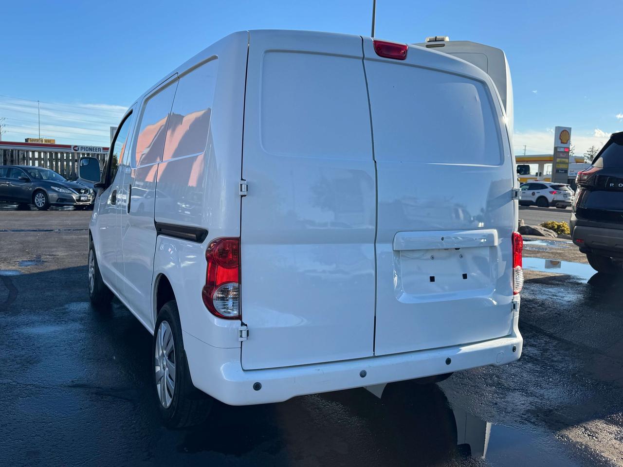 2020 Nissan NV200 Low KM— Certified Photo