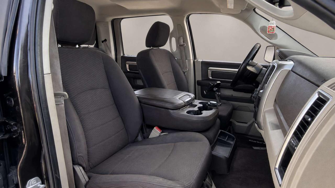 2017 RAM 1500 SLT   ONE Owner   NO Accident Photo