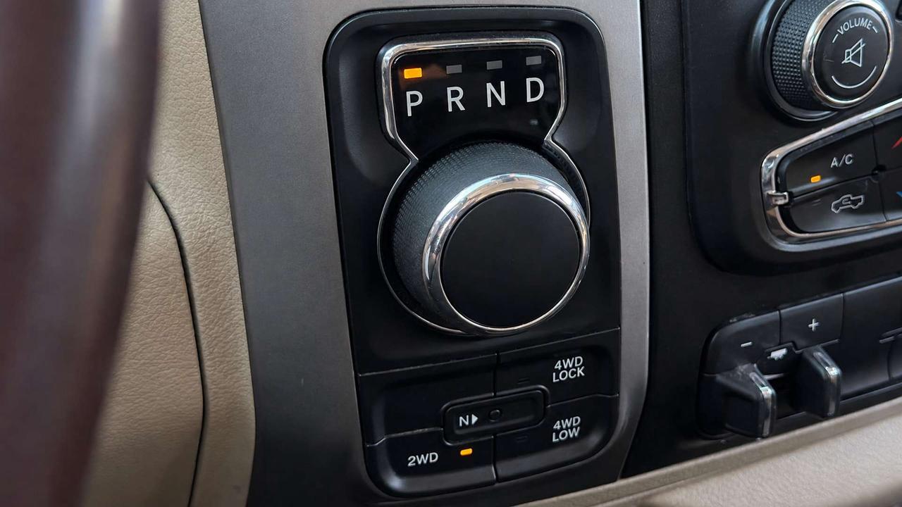 2017 RAM 1500 SLT   ONE Owner   NO Accident Photo