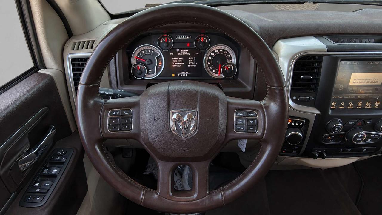 2017 RAM 1500 SLT   ONE Owner   NO Accident Photo