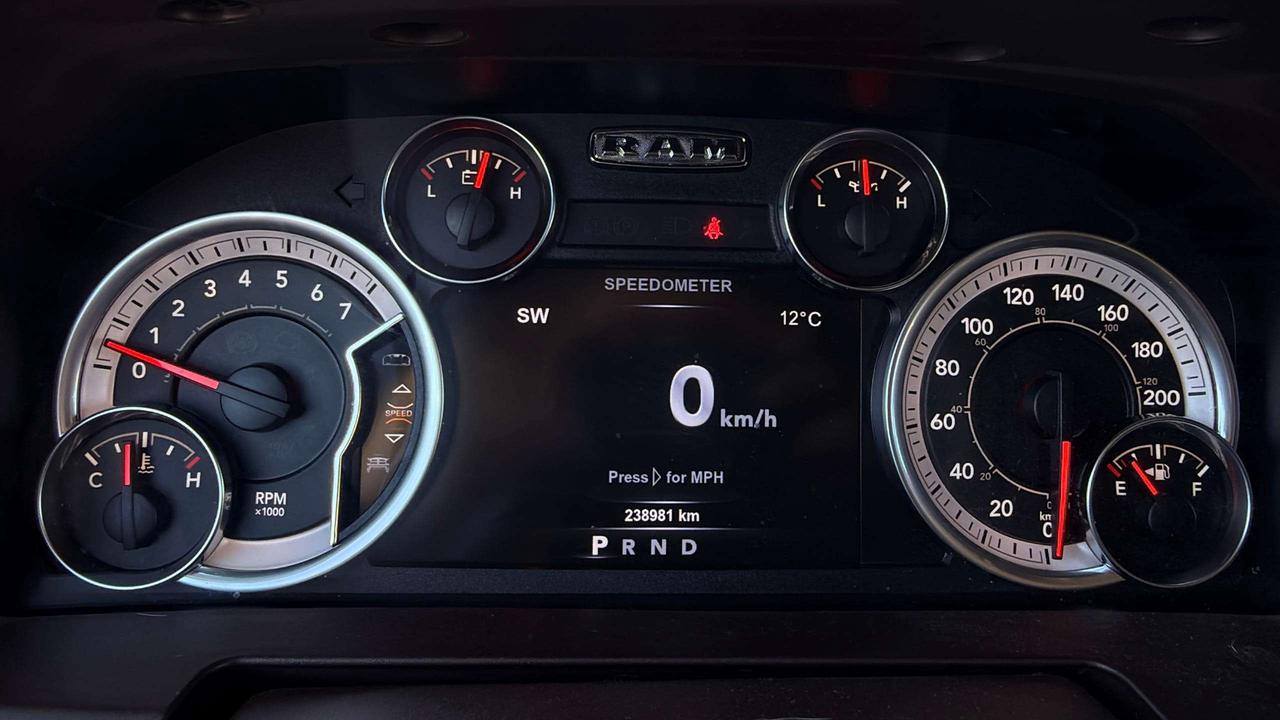 2017 RAM 1500 SLT   ONE Owner   NO Accident Photo