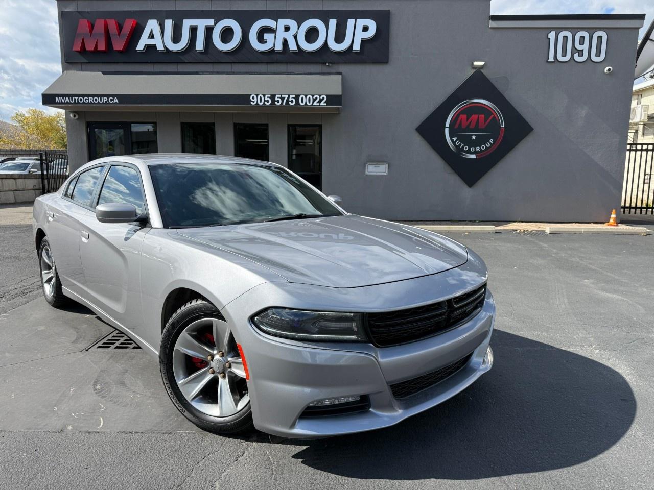2016 Dodge Charger 4dr Sdn SXT RWD Photo