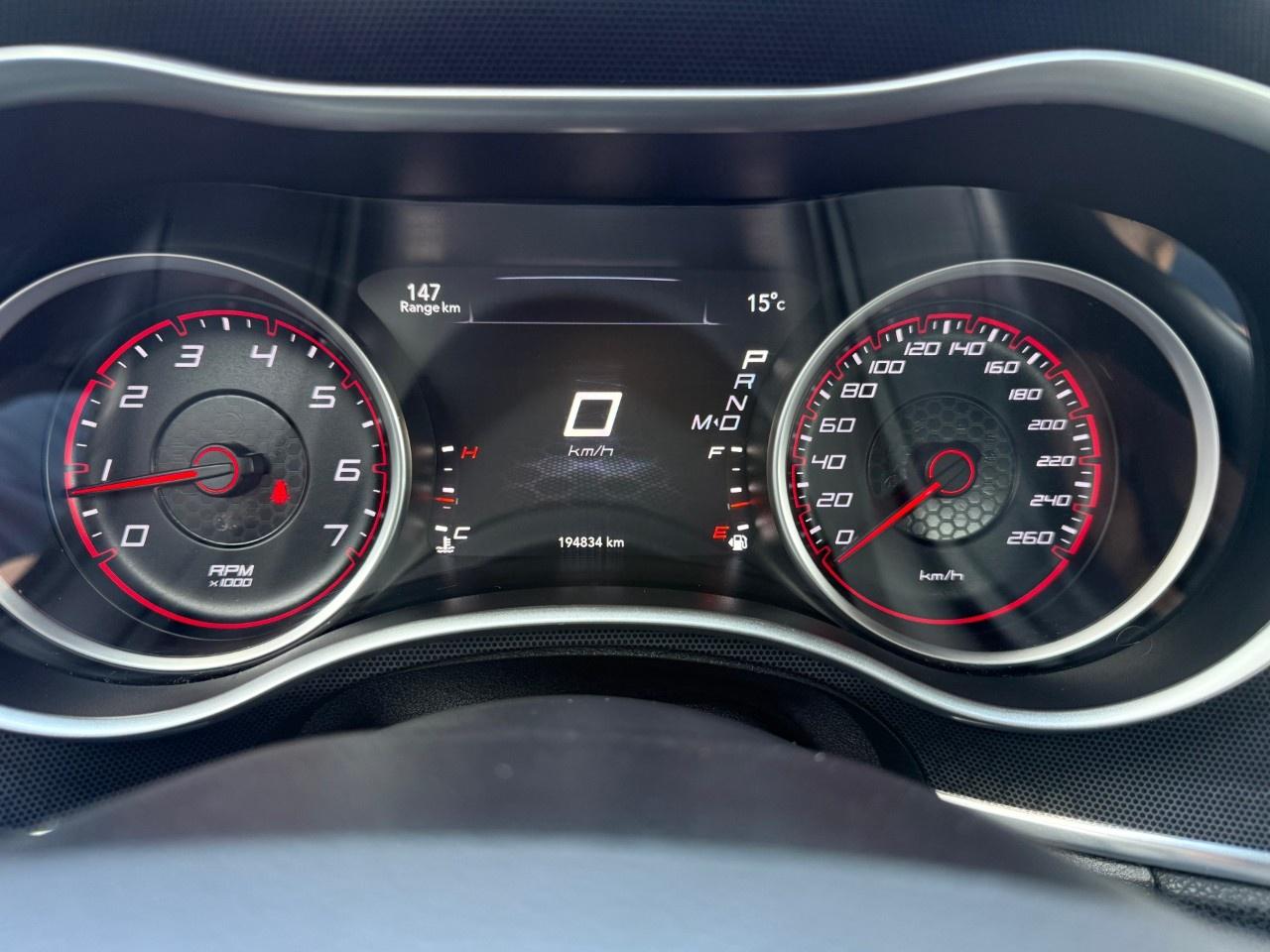 2016 Dodge Charger 4dr Sdn SXT RWD Photo