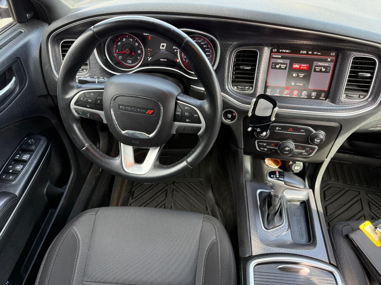 2016 Dodge Charger 4dr Sdn SXT RWD Photo