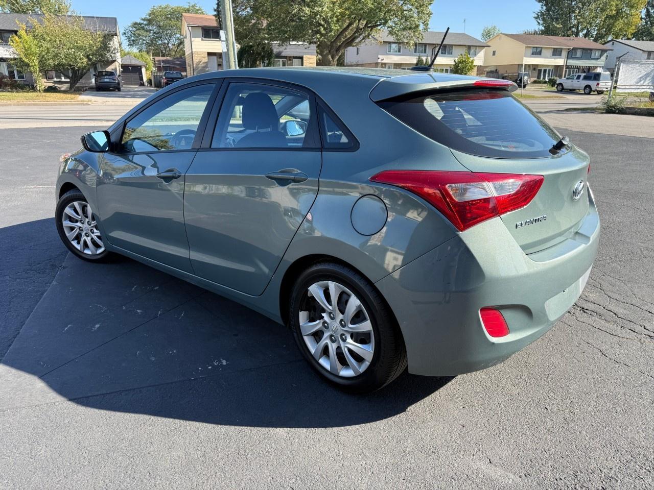 2013 Hyundai Elantra GT 5dr HB Auto GL Photo