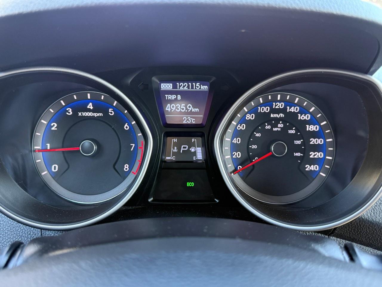 2013 Hyundai Elantra GT 5dr HB Auto GL Photo