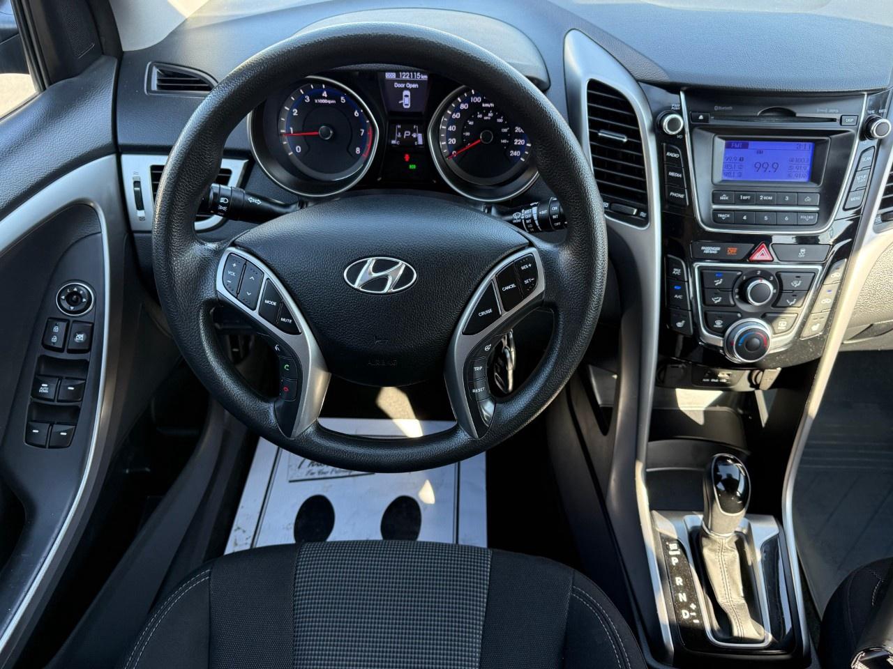 2013 Hyundai Elantra GT 5dr HB Auto GL Photo
