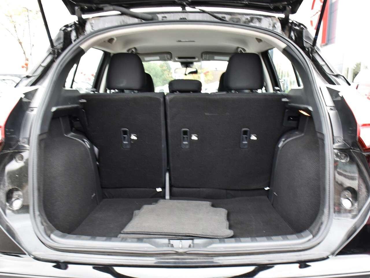 2024 Nissan Kicks S Photo