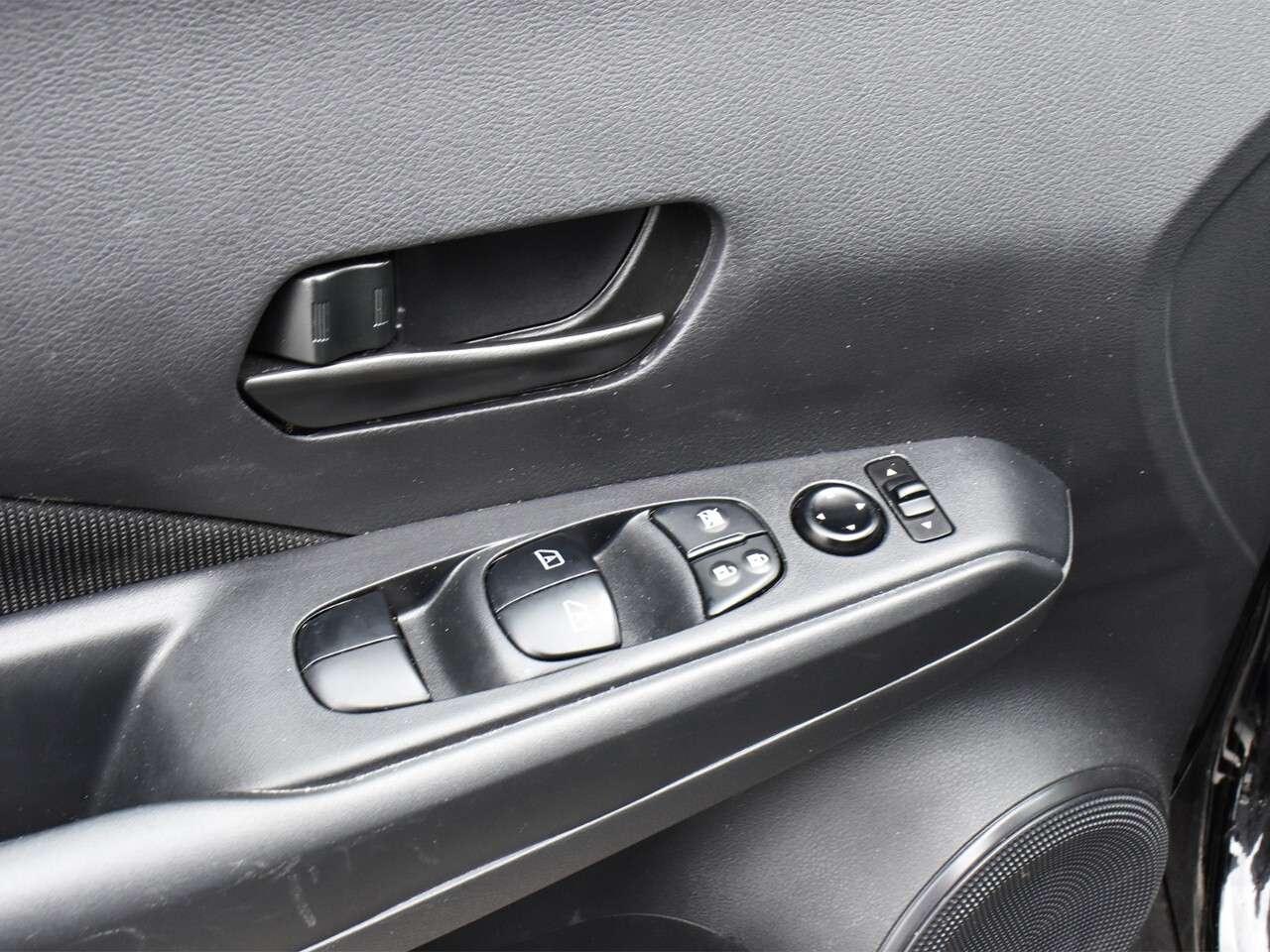 2024 Nissan Kicks S Photo